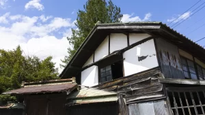 古屋付きの土地